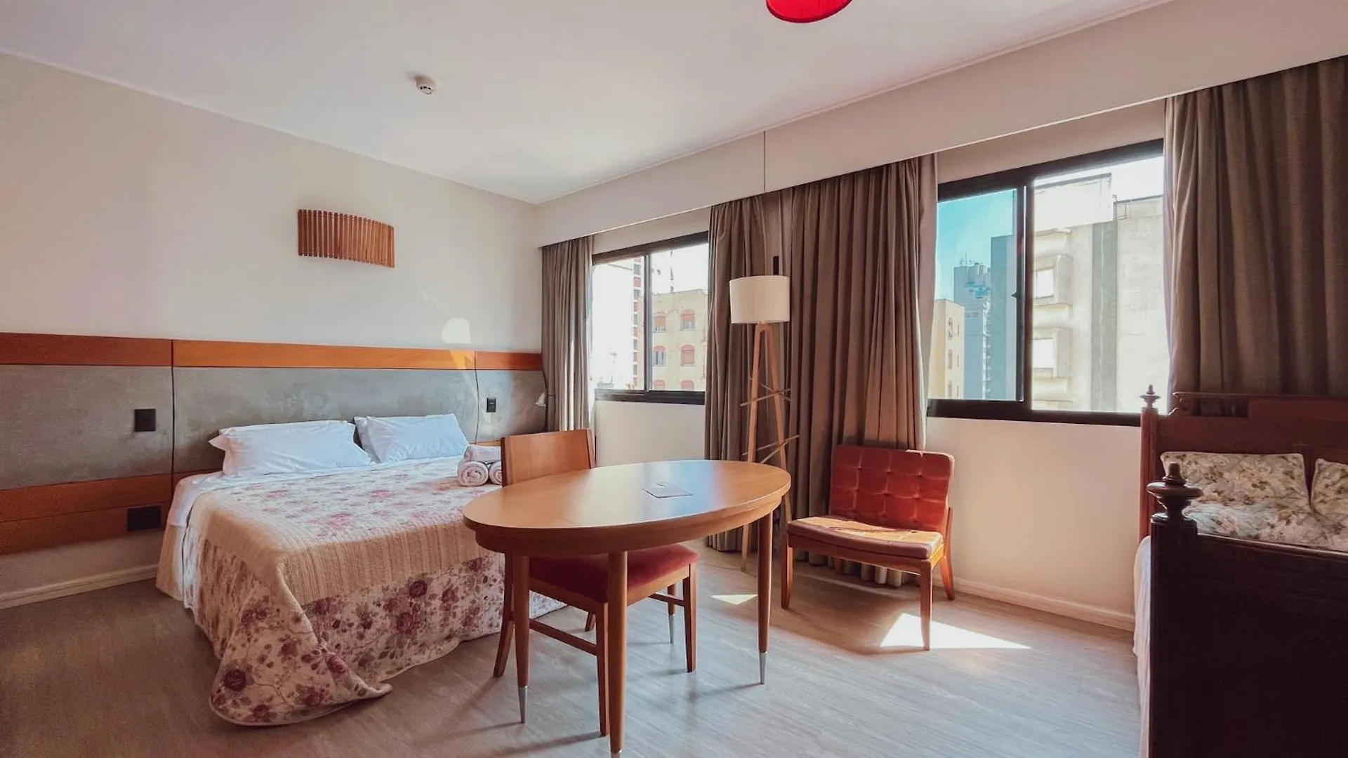 Flat Moema Hotel contacts